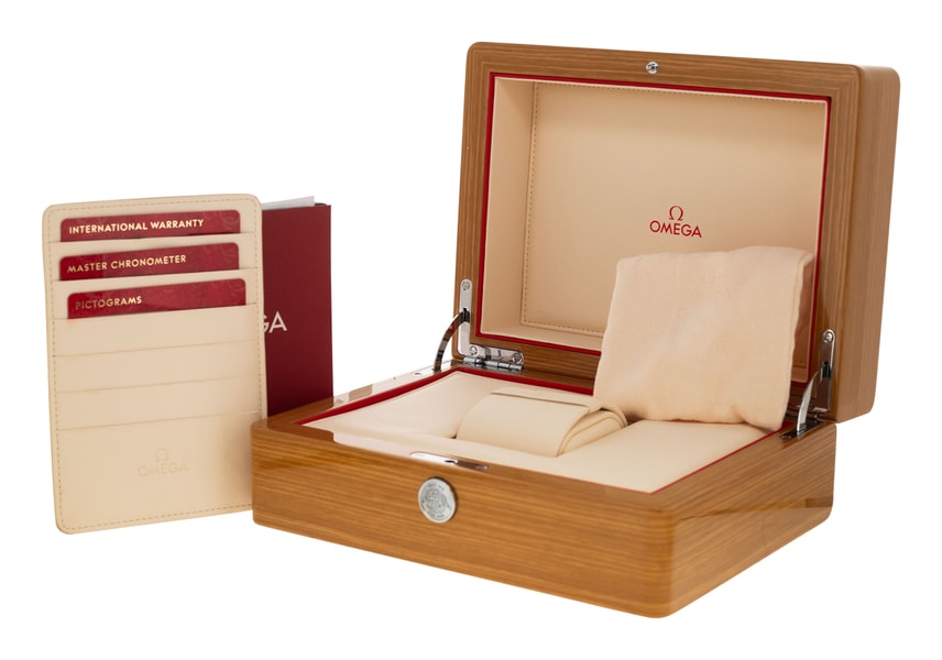 Omega Planet Ocean 215.30.46.51.03.001